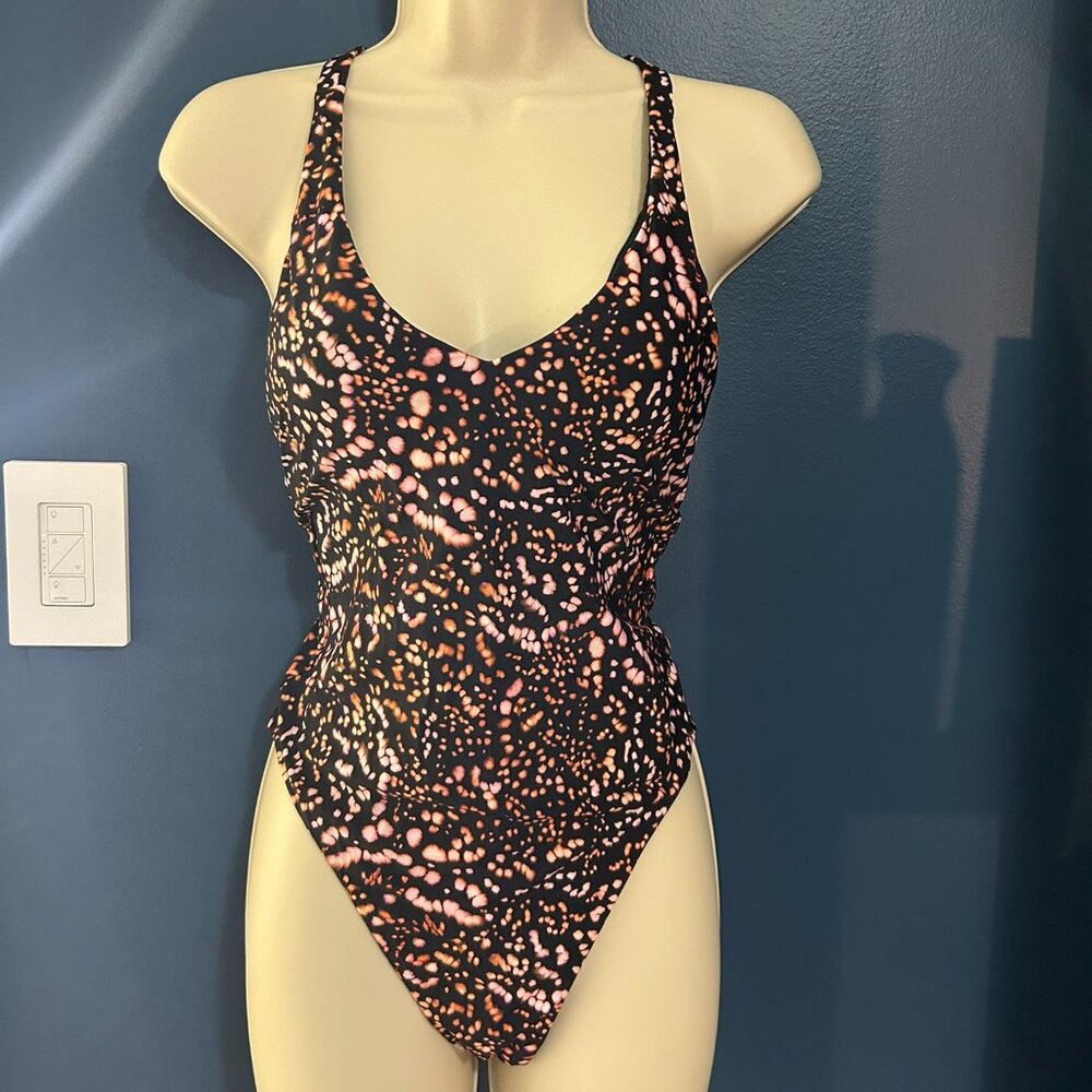 New Victoria Secret Swimsuit Size Small
